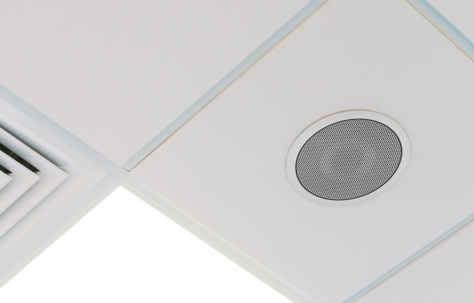 Algo 8188 Ceiling speaker mounted